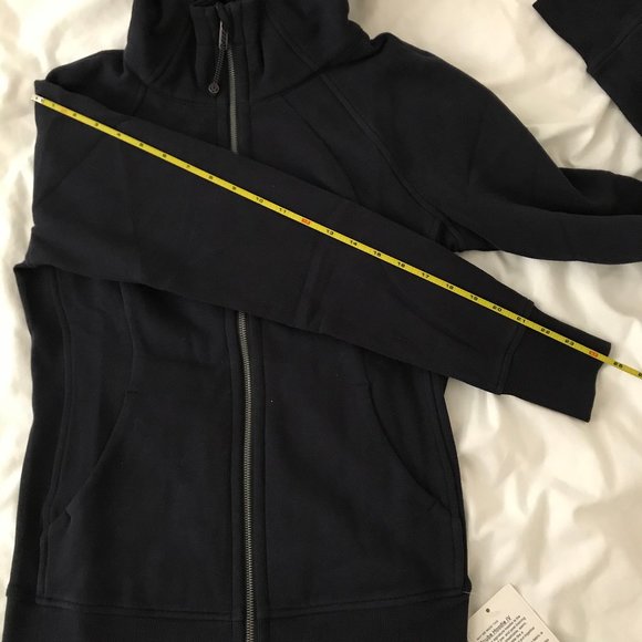 Lululemon Scuba IV Hoodie - Picture 7 of 12